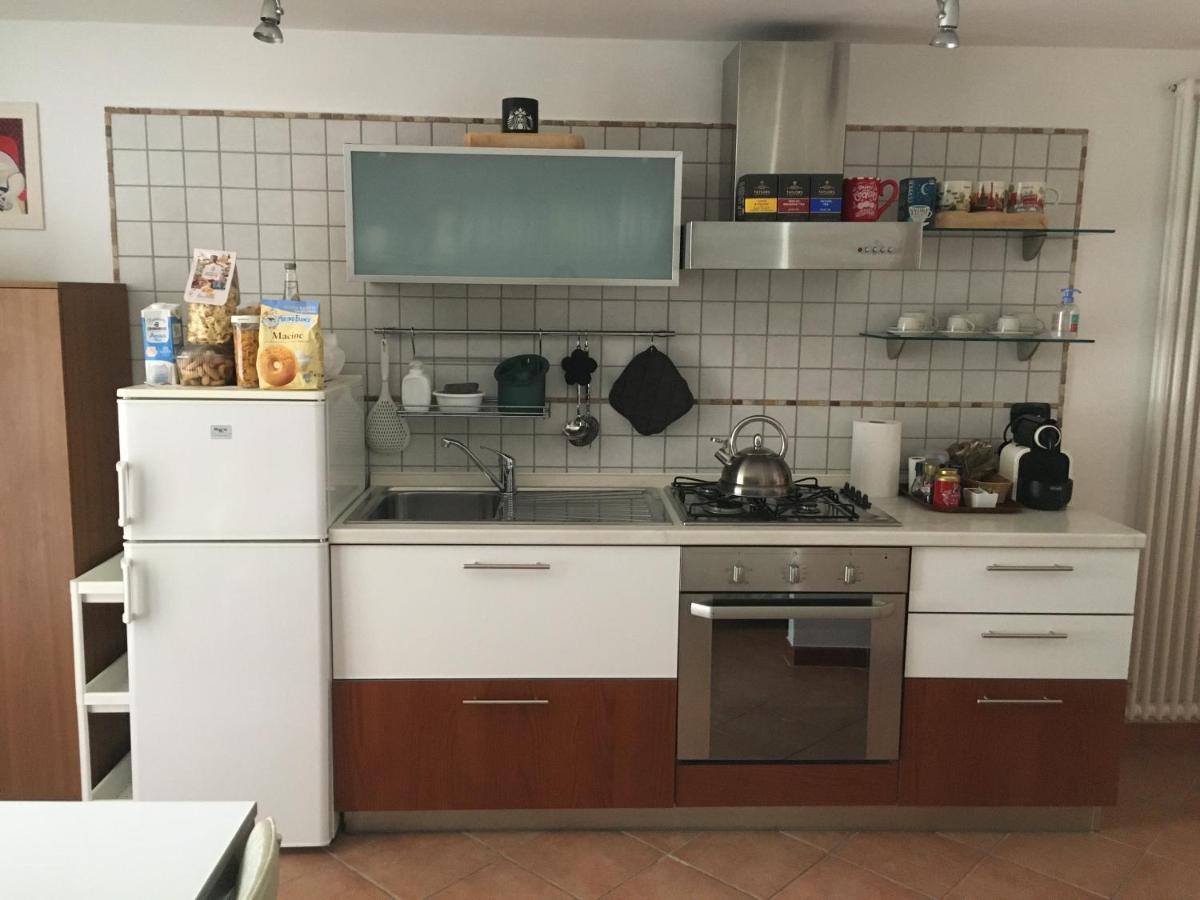 バーリCasa Girasoleアパートメント エクステリア 写真